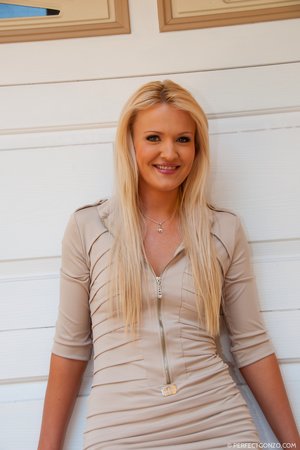 All Internal are pleased to offer you xxx pics featuring Andrea Parker in xxx porn scene