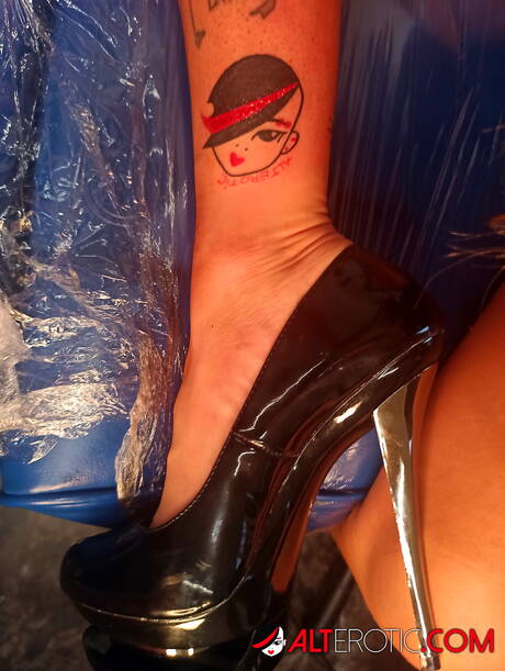 Alt Erotic invite you to explore xxx pics featuring Katerina Kalista in xxx porn scene