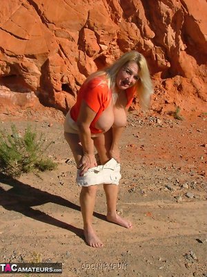 TAC Amateurs invite you to explore a free pictures with Adonna showing amazing body