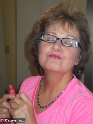 TAC Amateurs invite you to explore free pics featuring Busty Bliss xxx gallery 271621